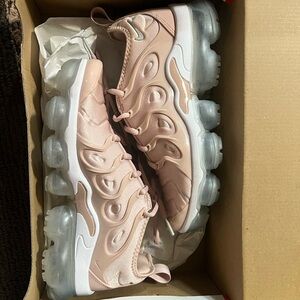 Nike Pink Air VaporMax Plus Sneakers